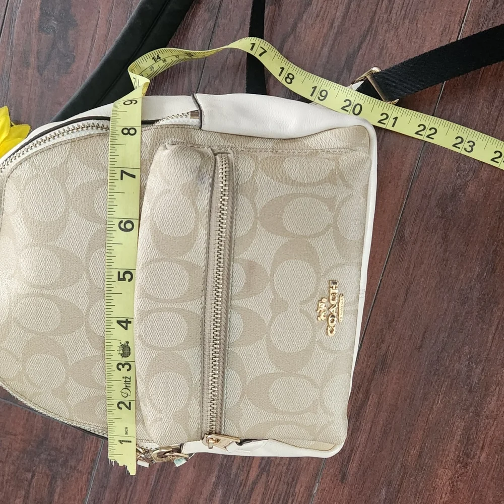 COACH MINI SINGATURE BACKPACK 🎒 - Picture 7 of 7